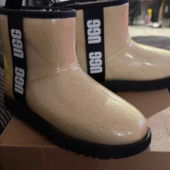 UGG Cream Ankle Boots with Black Soles - Picture 5 of 6